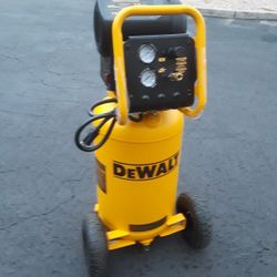 DeWalt 15 Gallon 225 Psi Compressor. New