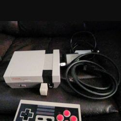 100% AUTHENTIC Original Nintendo NES Mini Classic Edition CLV-001 30 Games