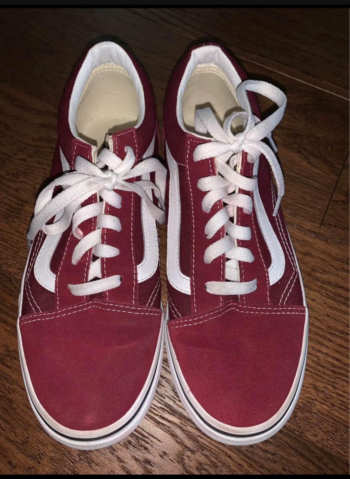 NEW Vans Juniors Old Skool Sneakers Red White Size Junior Size 6 Lace Up Shoes