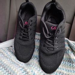 "Brand New Black Knit Sneakers with Pink Logo - Size EUR 40"