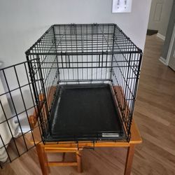 Metal dog crate