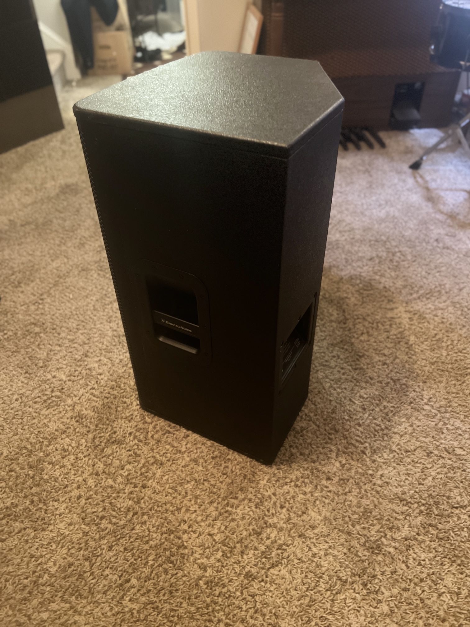 Electro-Voice ELX115 2-way Loudspeaker