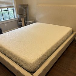 Queen Size Bed With Serta iComfort Mattress