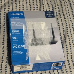 Linksys AC1200 Router