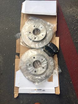 Rotors and pats Chrysler town and country 2012 to 2017