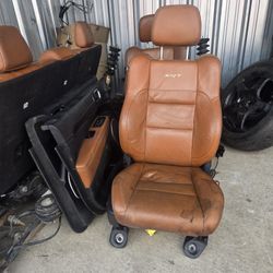 SRT PEANUT BUTTER SEATS AND EXTRAS