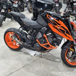 2019 KTM 1290 Super Duke R