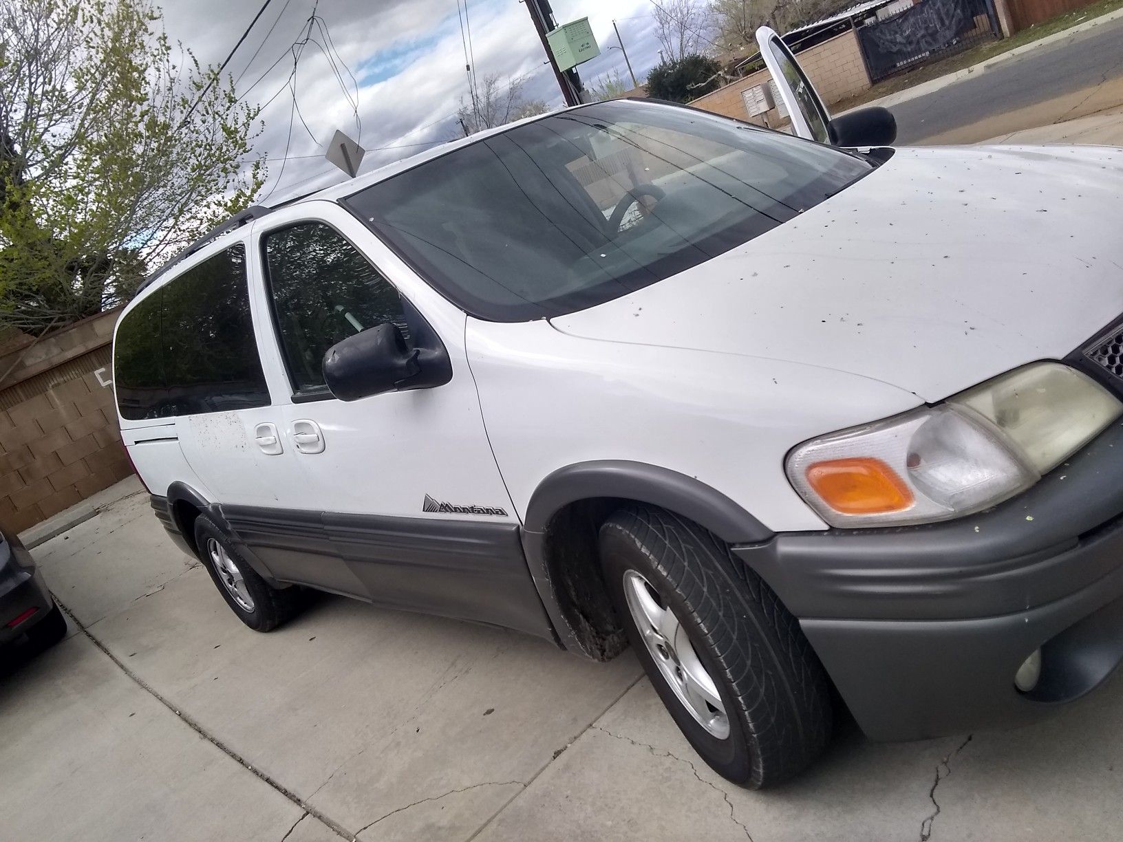 2001 Pontiac Montana