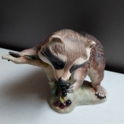 Vintage Signed Cybis Porcelain Figurine Raffles Raccoon 