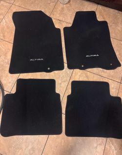 OEM Brand New Original Nissan Altima Floor Mats Carpets