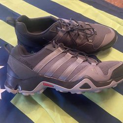 Men’s Adidas Hiking Shoes 