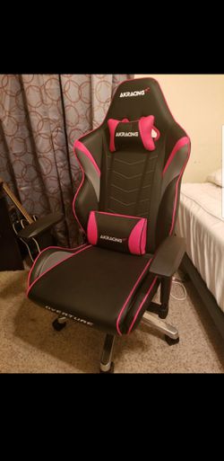 Akracing overture gaming chair for Sale in Dallas, TX - OfferUp