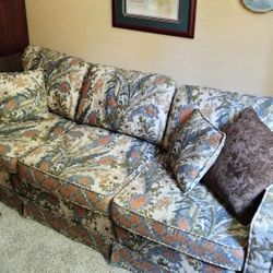 Queen Size Sleeper Sofa