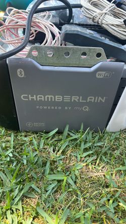 CHAMBERLAIN Garage door motor with WIFI/Bluetooh