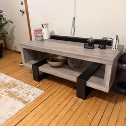 TV STAND/ Entertainment center