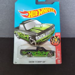 Hot Wheels Flames  2017 Kroger Exclusive Custom '72 Chevy LUV 