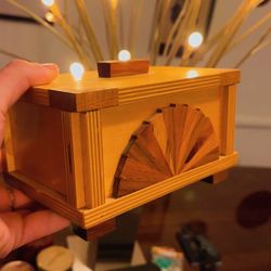 Awesome 😎!! Hand Made Wooden Jewlery Box !