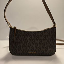 Brand New Michael Kors Laney Pouchette (Negotiable Price)