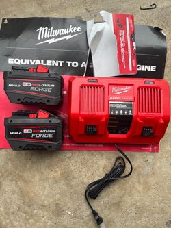 12 ah milwuakee kit batterys