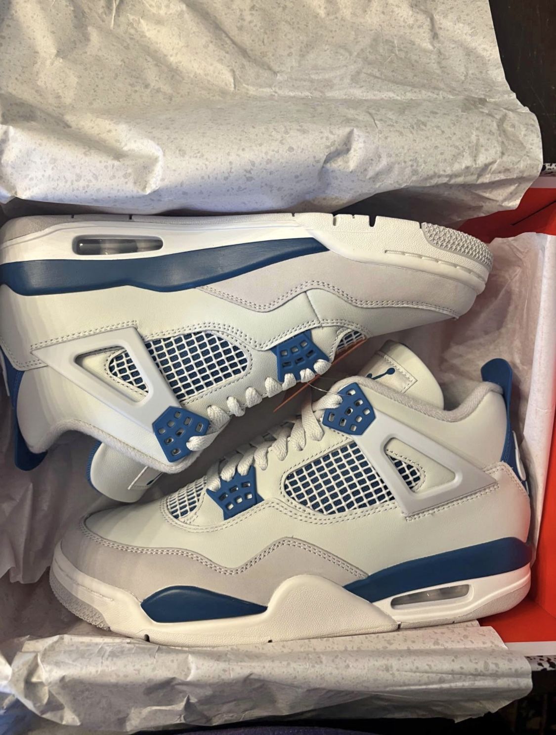 Jordan 4 Retro Military Blue (2024)