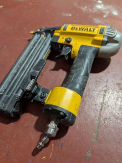 Brad nailer 2" pneumatic. Finish gun