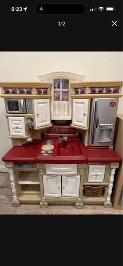 Step 2 pretend kitchen
