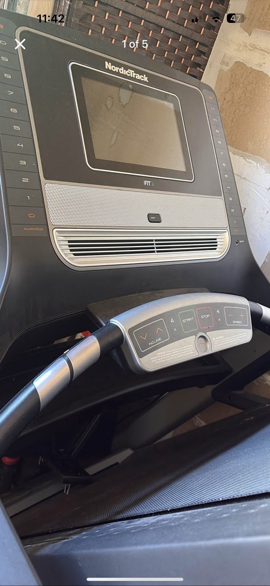 NordicTrack T8.5s Electric Treadmill 