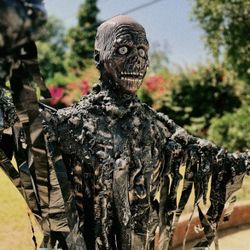 Life size Fully Animated Tarman Animatronic! Return Of The Living Dead