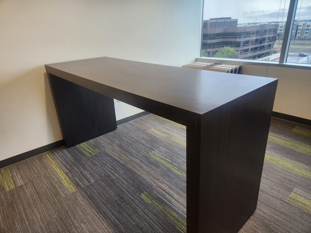 Bar Table