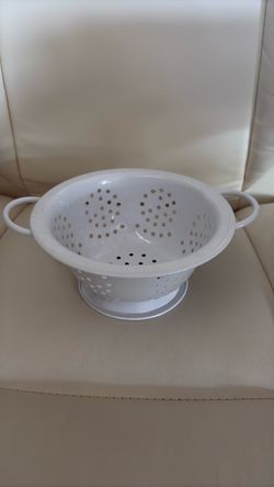 White Metal Colander with Handles