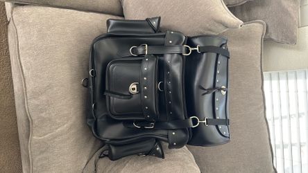 MILWAUKEE LEATHER MP8100S LARGE BLACK PVC 2-PIECE STUDDED MOTORCYCLE TOURING PACK SISSY BAR BAG