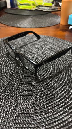 All black unisex Raybans
