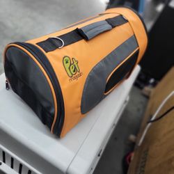 Pet carrier