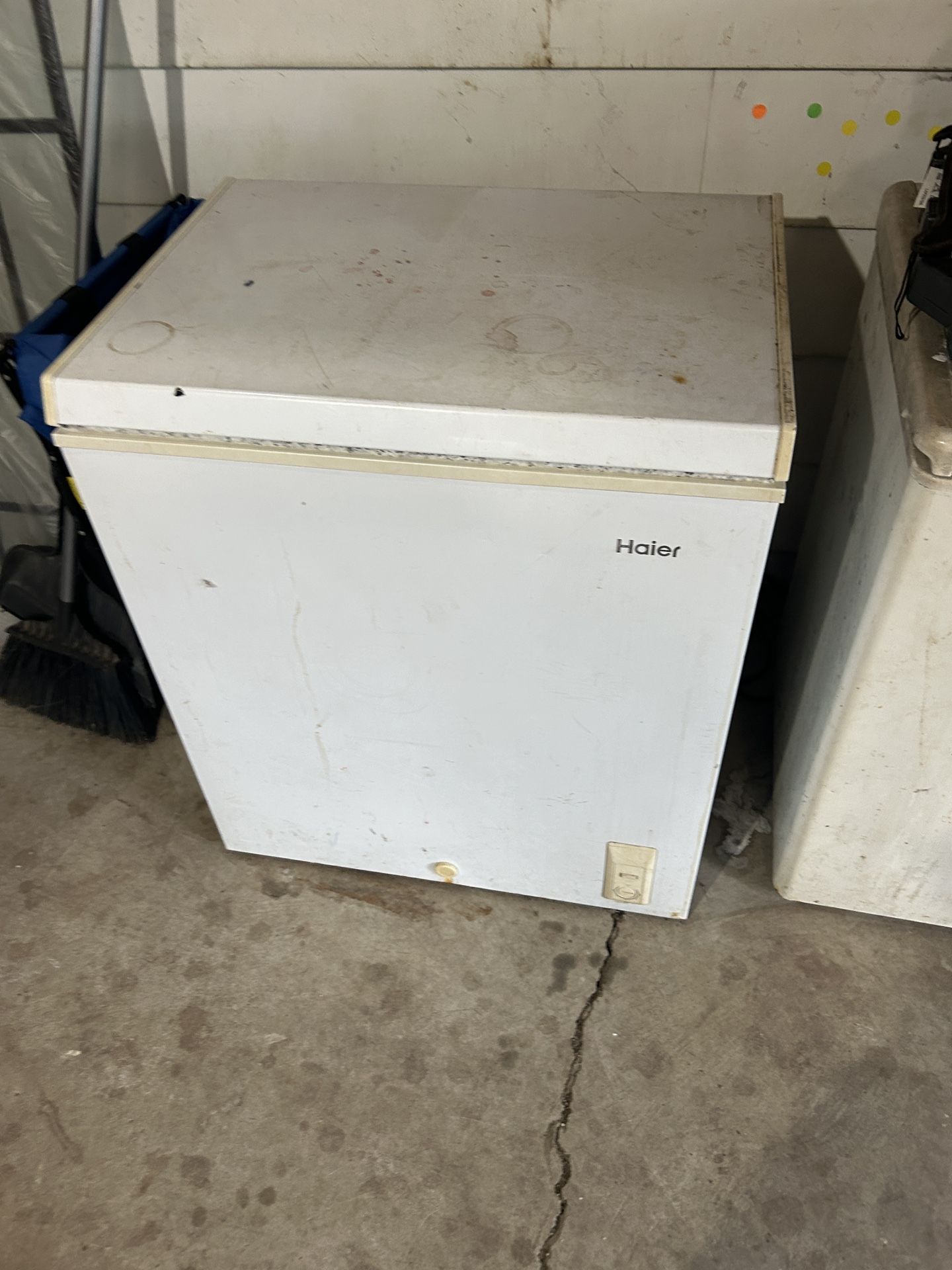 Deep freezer