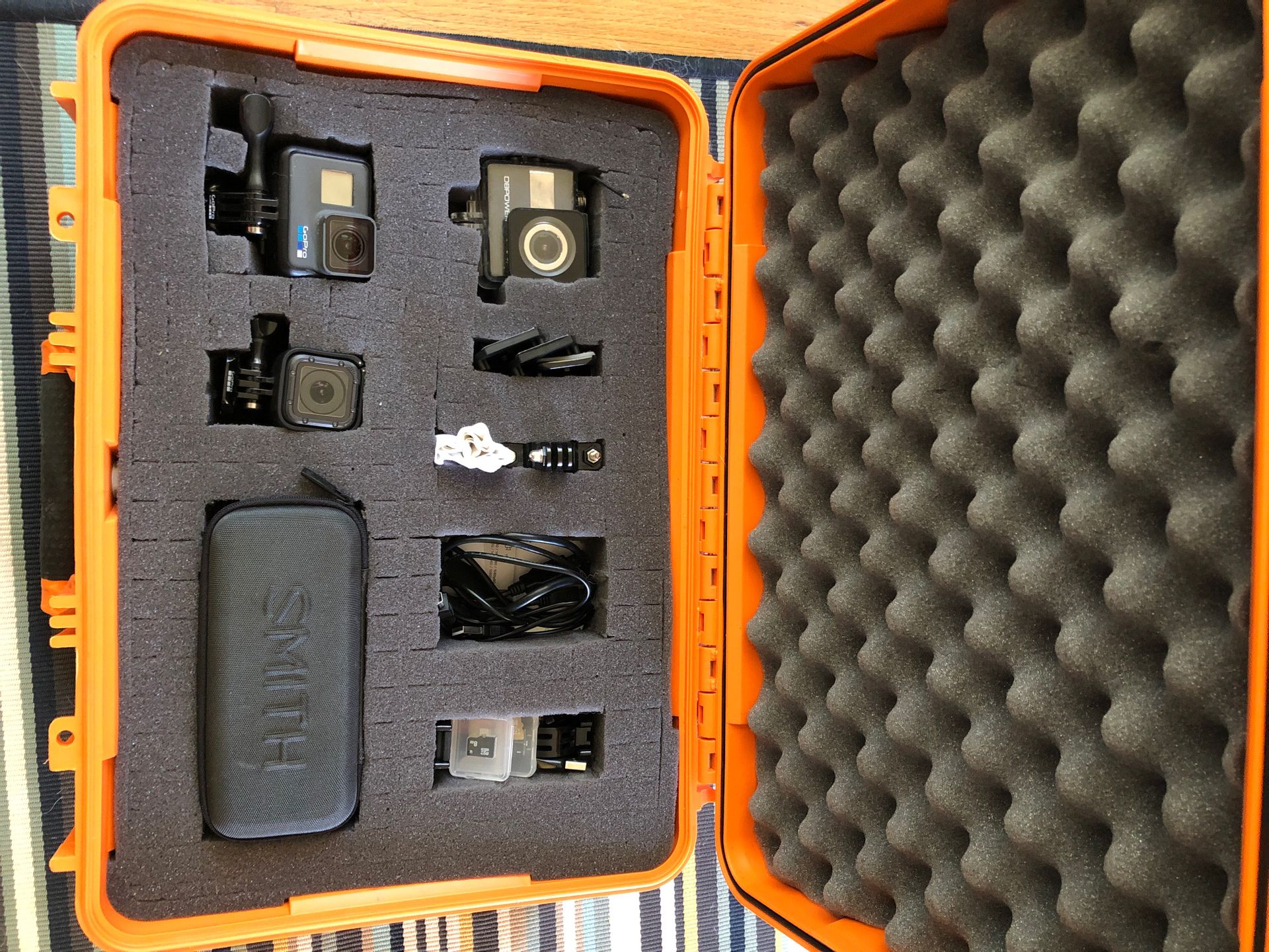 GoPro hero 6 and session 5 camera kit