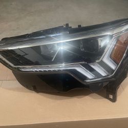 2020-2023 Audi Q3 Headlight Assembly LH