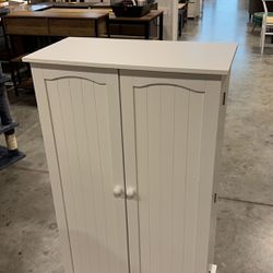 #042709 HOMEFORT 41" Kitchen Pantry, Farmhouse Pantry Cabinet, Storage Cabinet with Doors and Adjustable Shelves 41" H x 23.2" W x 12" D (White)