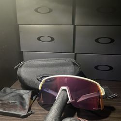 White reflective Oakley sun glasses