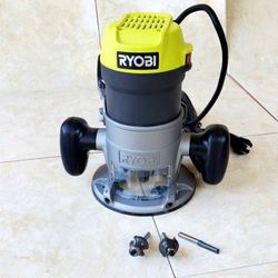 RYOBI 8.5 amp 1-1/2in HP Router