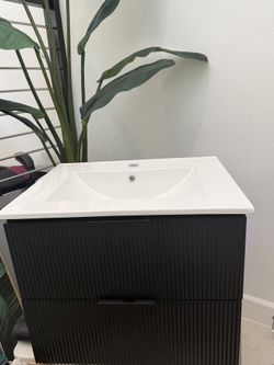 Modern Bathroom Vanity, New No Box