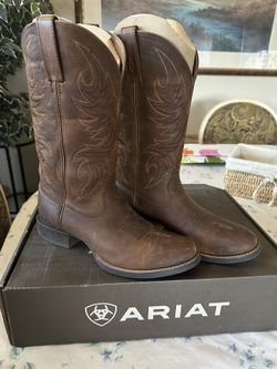 Ariat Cowboy Boots. Size 10.5. Worn Once. 