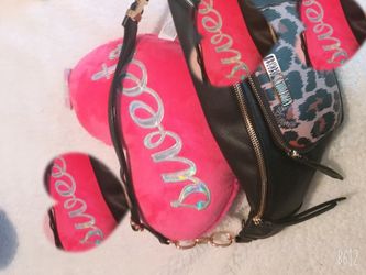 Beautiful vs waist bag