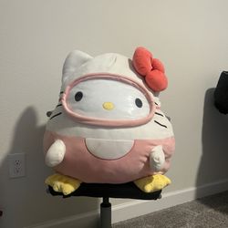 Huge Hello Kitty 