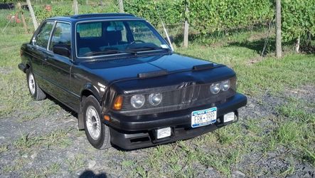 BMW e21 320i US style hood bra