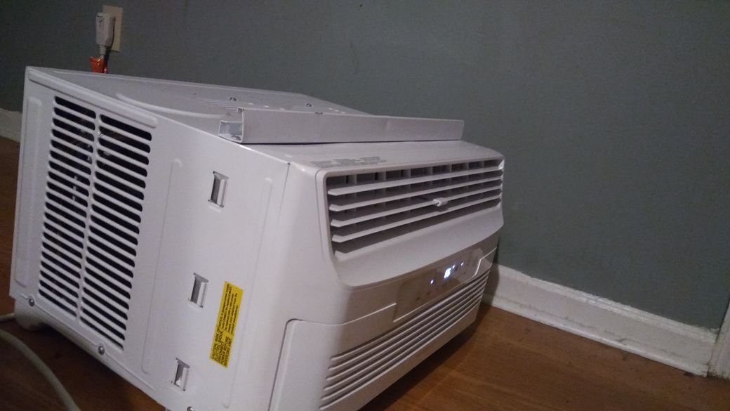 Window AC unit