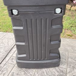Plastic Shipping Case to counter with Wheels for Trade Show Exhibits, Storage in Lid - Black