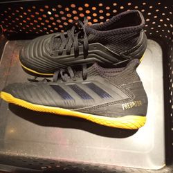 Adidas Predator Indoor Soccer Shoes
