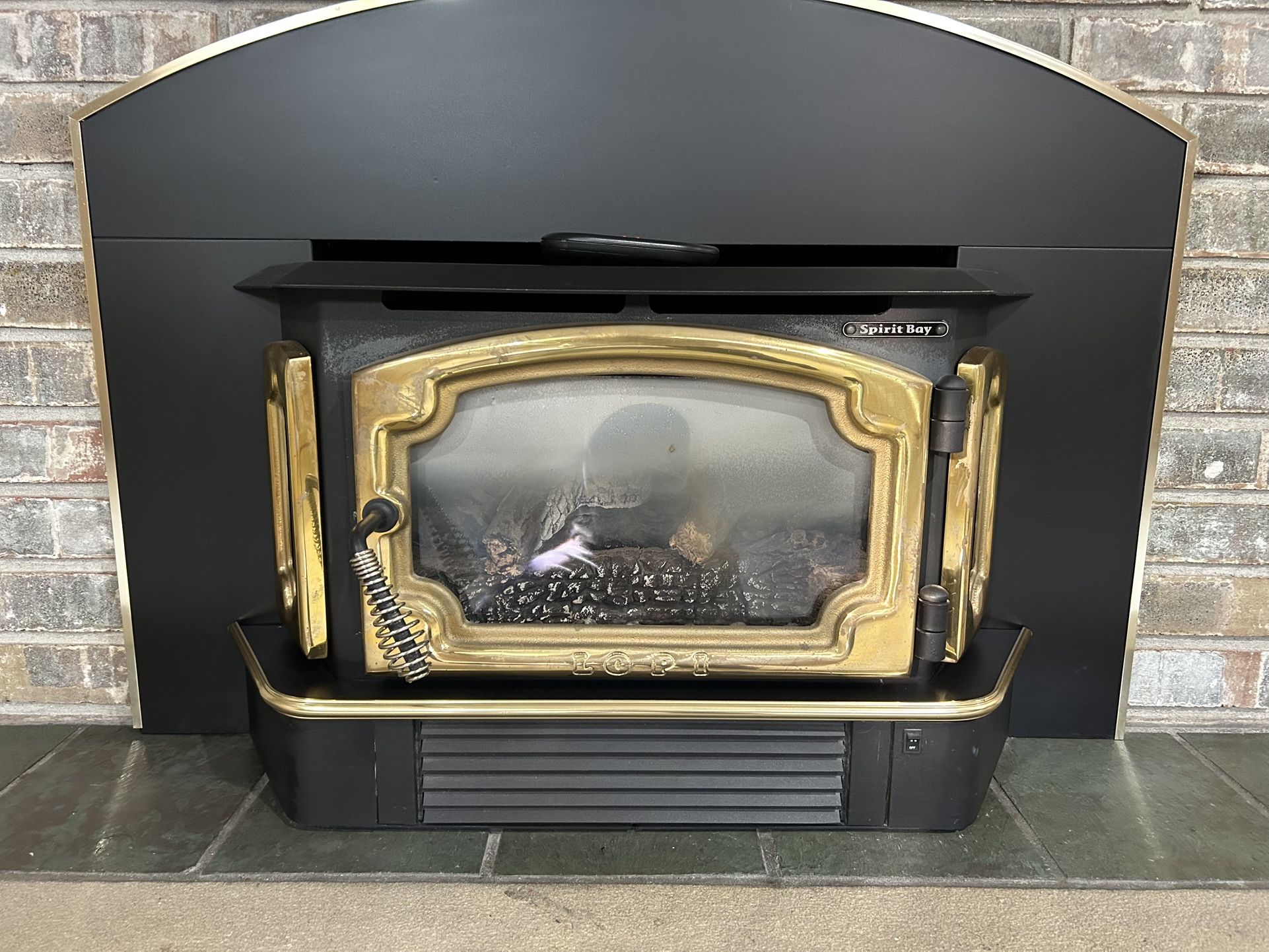 2x Lopi Gas Fireplace Insert w/ remote