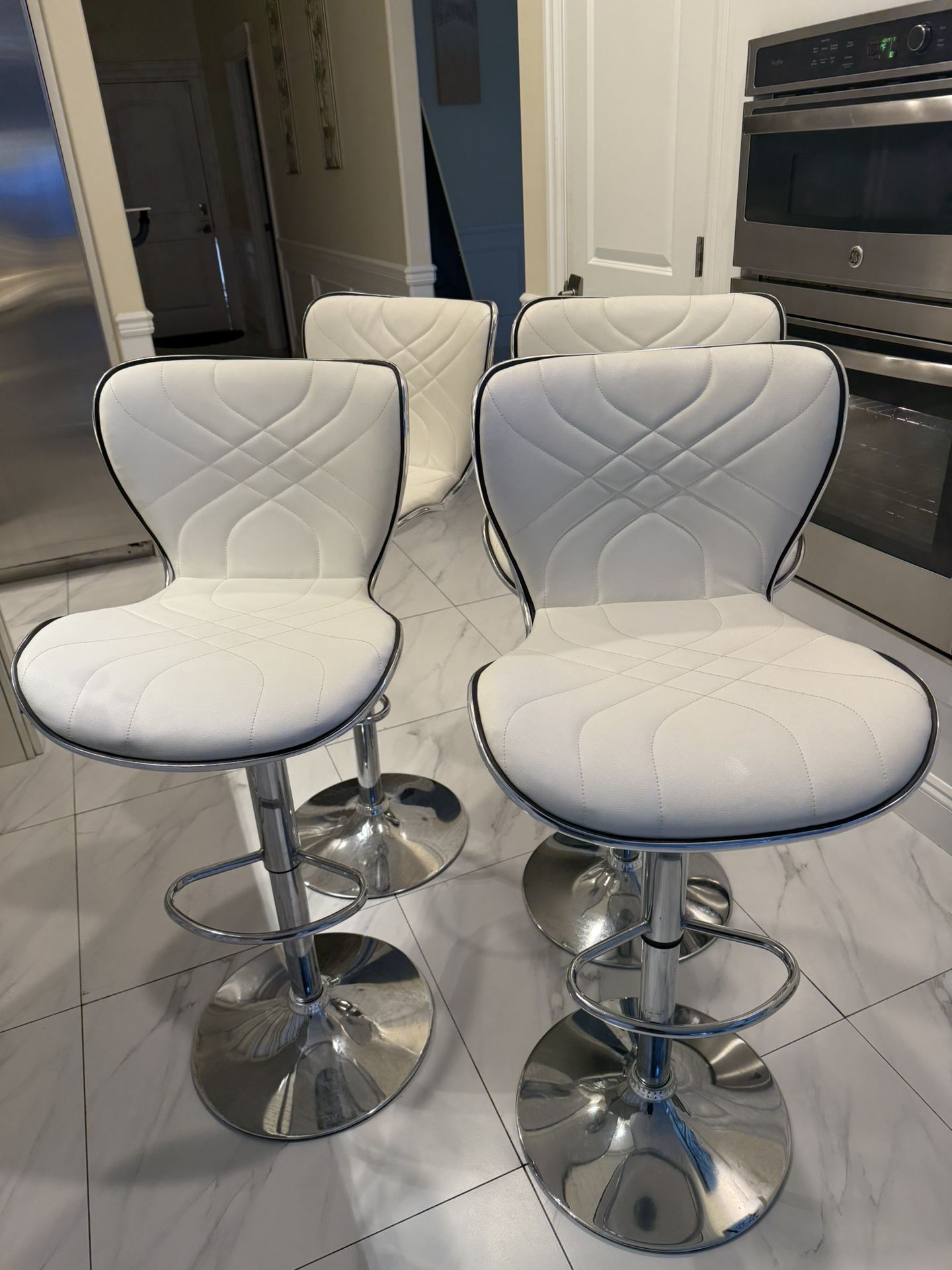 Bar Stools For Kitchen Island