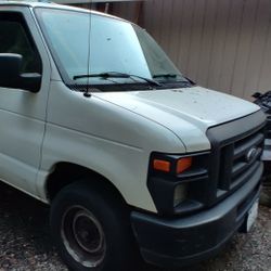 2010 Ford E-150